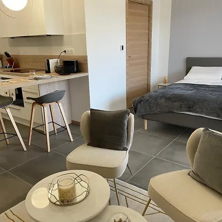 Apartment Studio Jardin De Livia Albitreccia